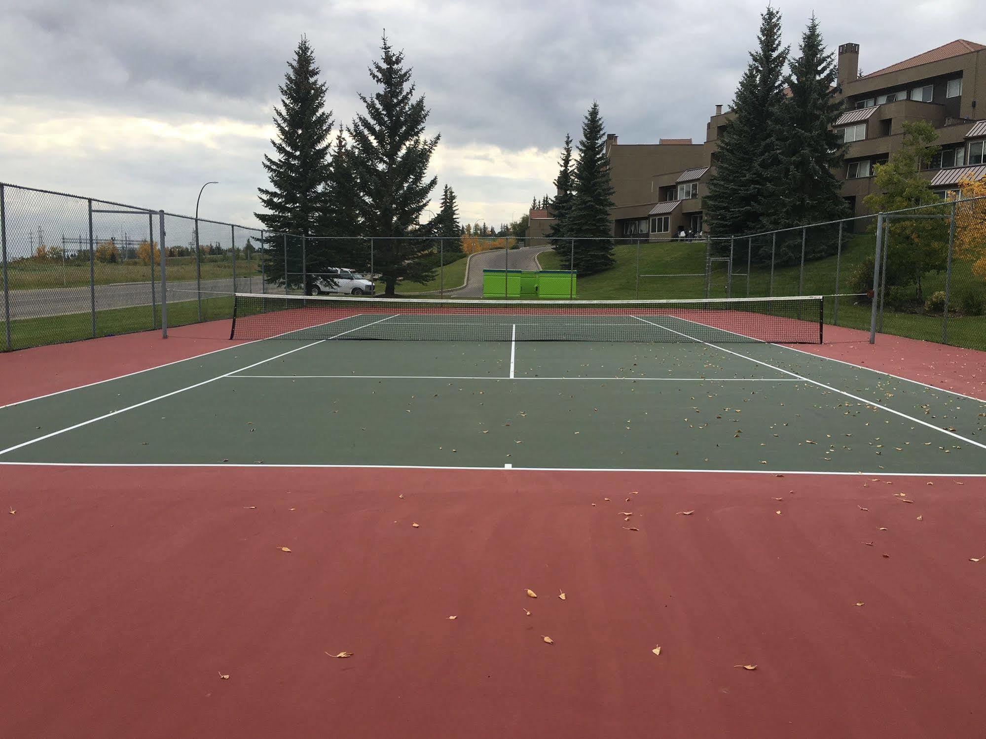 Olympic Suites YYC Buitenkant foto
